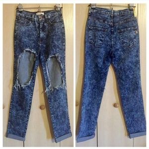 High busted ripped knee holes acid wash jeans